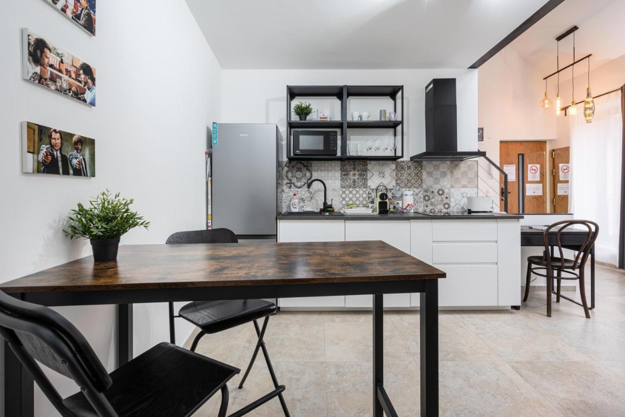Studio Station With Gallery Budapešť Exteriér fotografie