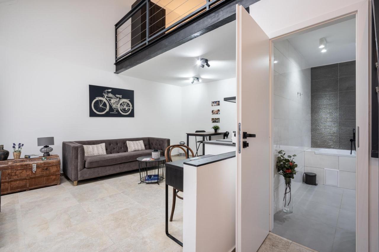 Studio Station With Gallery Budapešť Exteriér fotografie