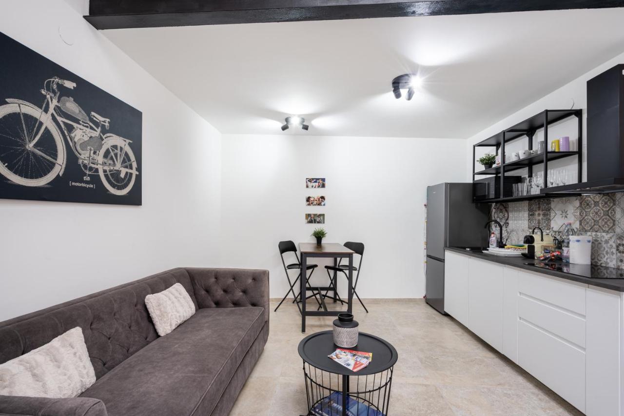 Studio Station With Gallery Budapešť Exteriér fotografie