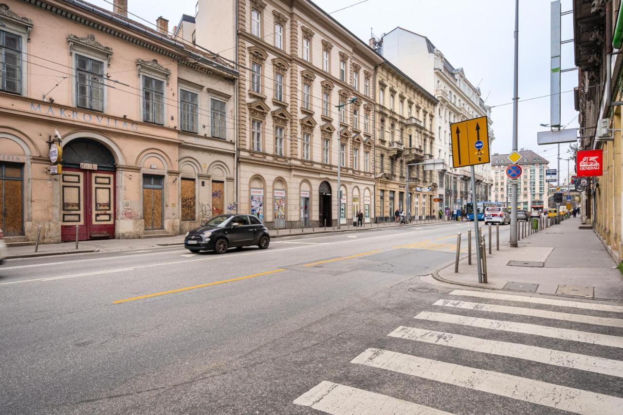 Studio Station With Gallery Budapešť Exteriér fotografie